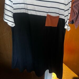 Chic Striped Tee with Contrast Pocket